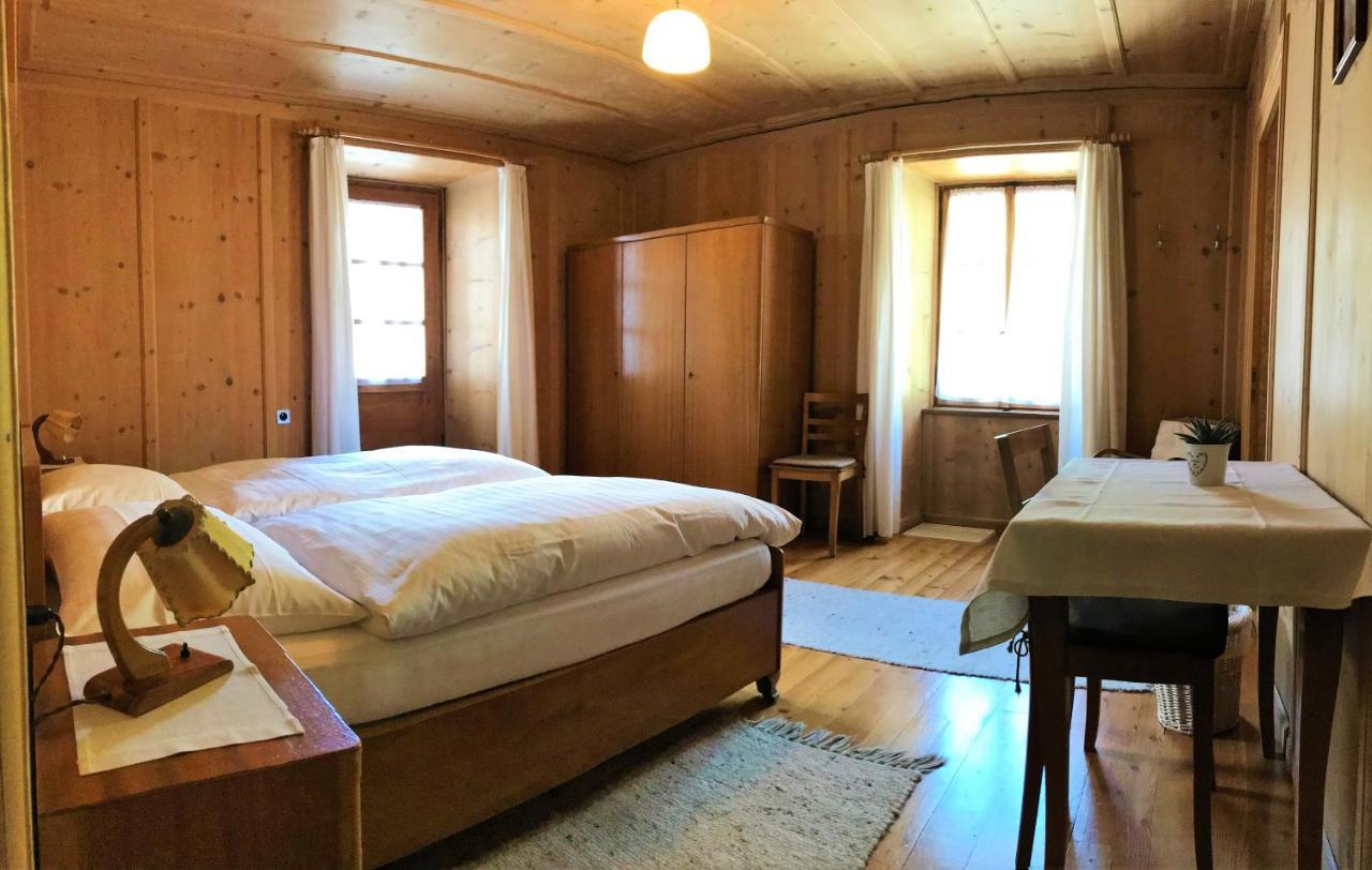 Pensione Capelli Poschiavo Bagian luar foto