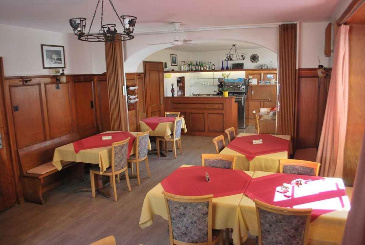 Pensione Capelli Poschiavo Bagian luar foto